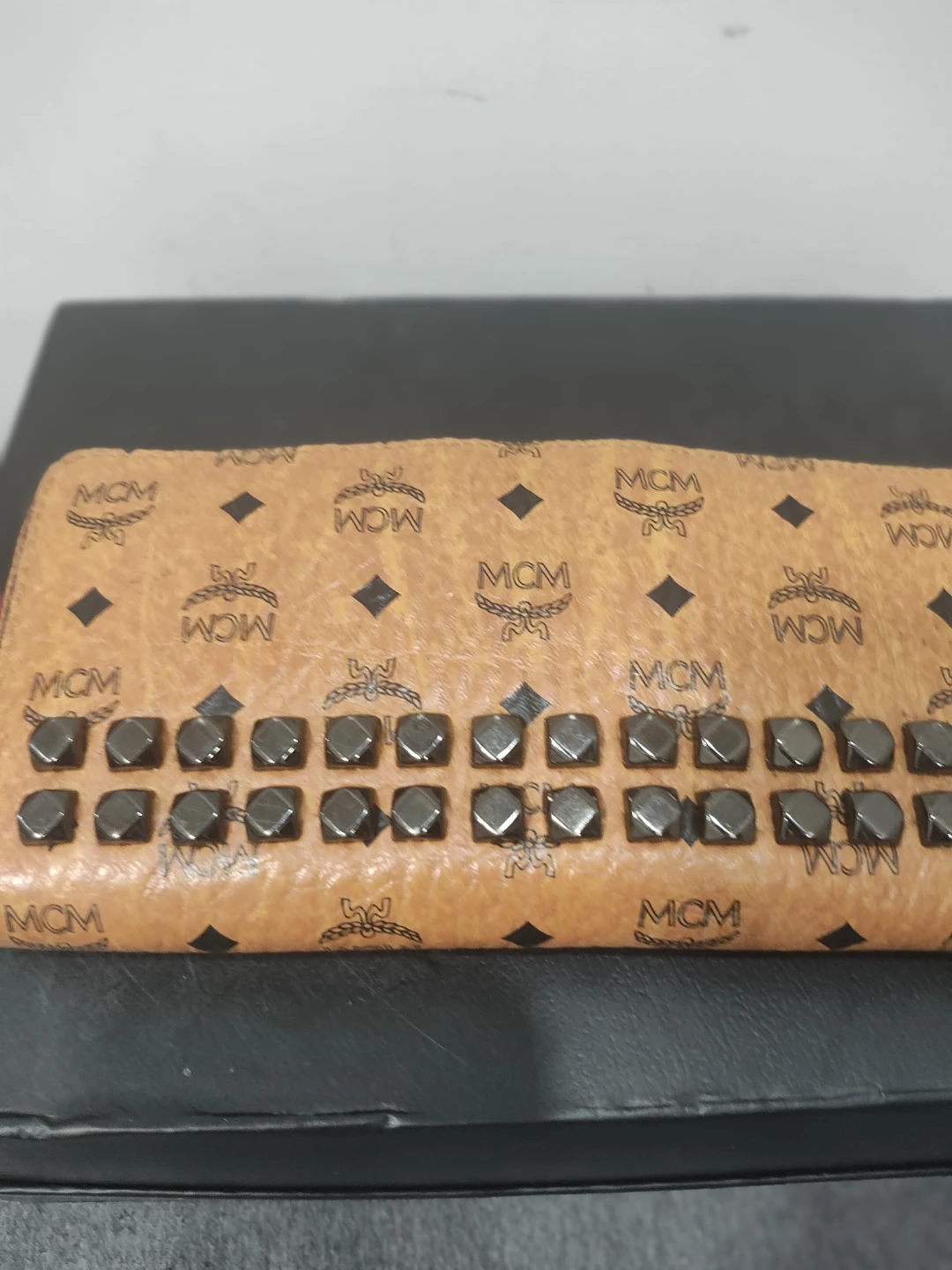 MCM Studded Visetos Wallet - photo 4