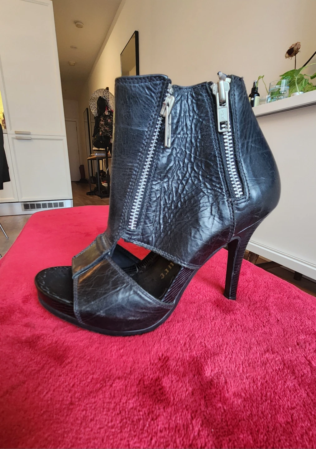 Juicy Couture Black Leather Peep-Toe Zipper Boots - photo 4