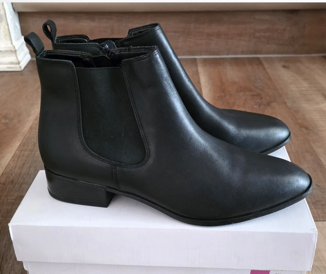 ALDO Black Ankle Boots  size 11
