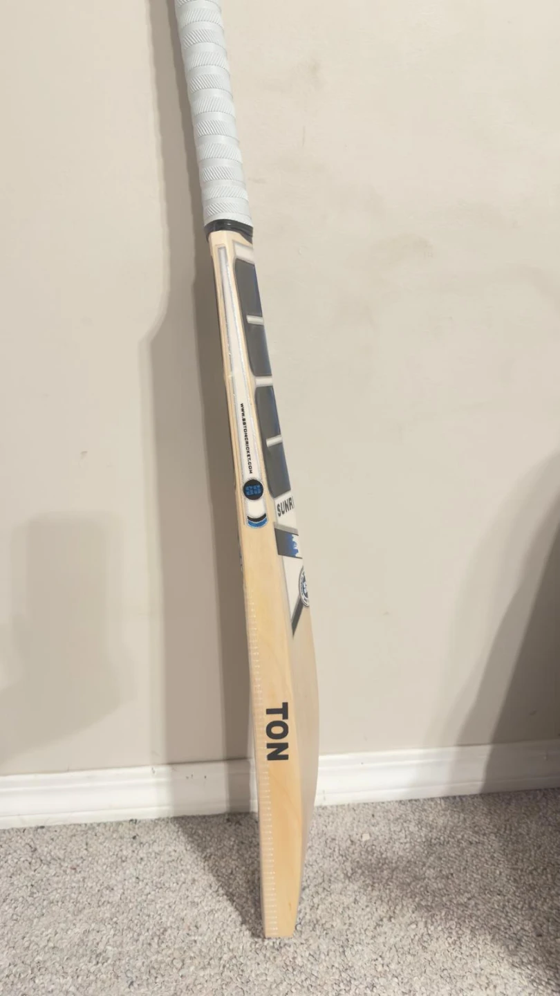 🏏 Cricket Bundle – Bats, Gloves & Grips - photo 5