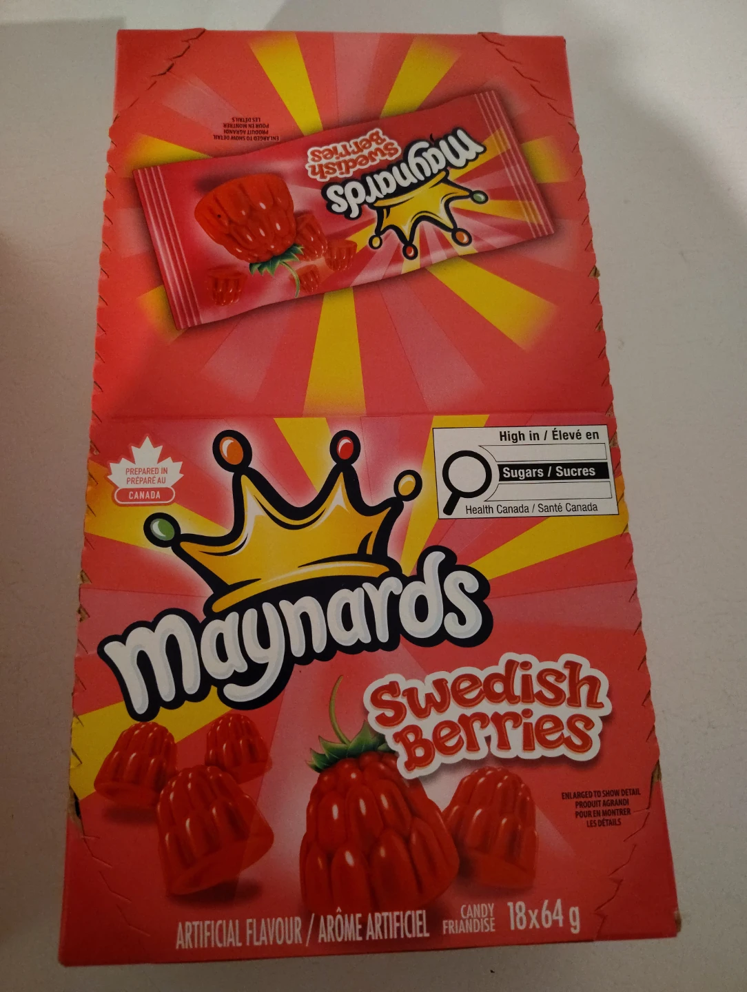 Maynards Swedish Berries & Fuzzy Peach Candy 18 x 64g Boxes