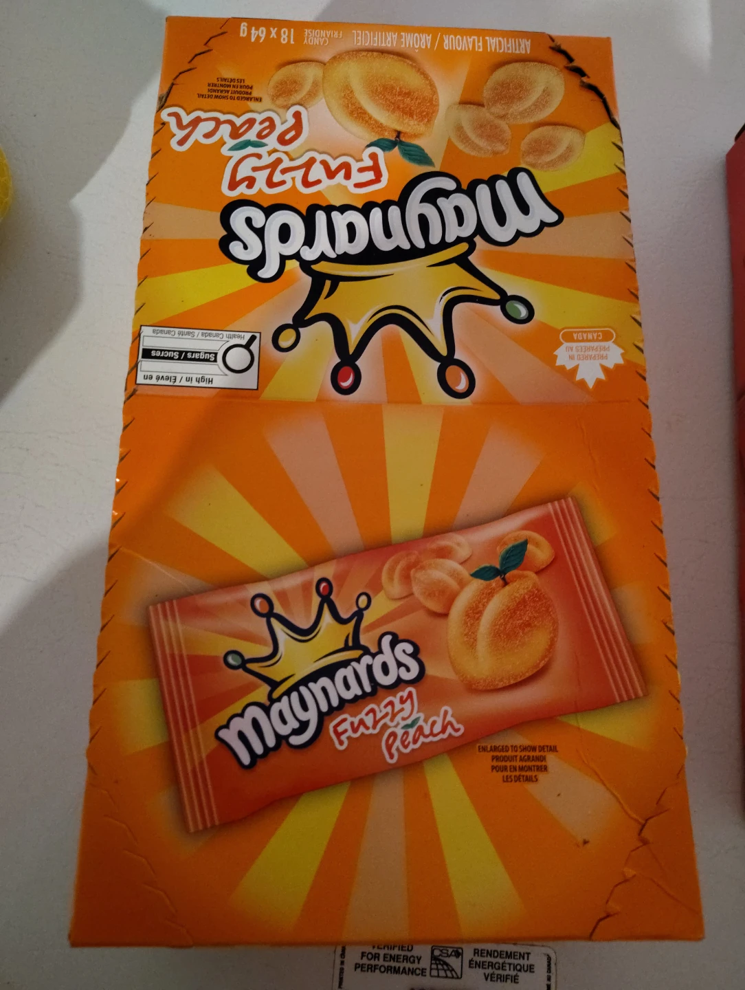 Maynards Swedish Berries & Fuzzy Peach Candy 18 x 64g Boxes - photo 2