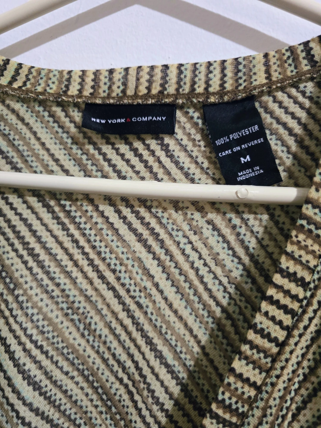 New York & Company Striped V-Neck Wrap Top Size M - photo 2