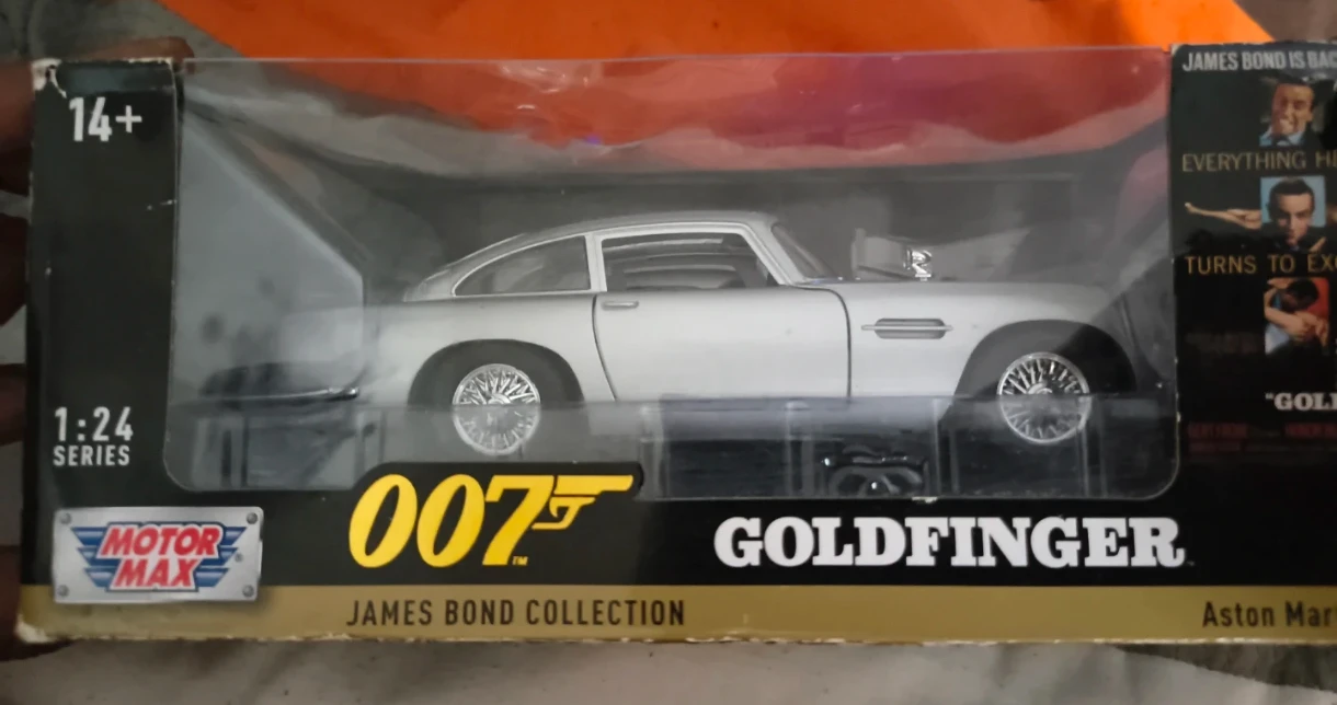 Silver Aston Martin DB5 Toy Car