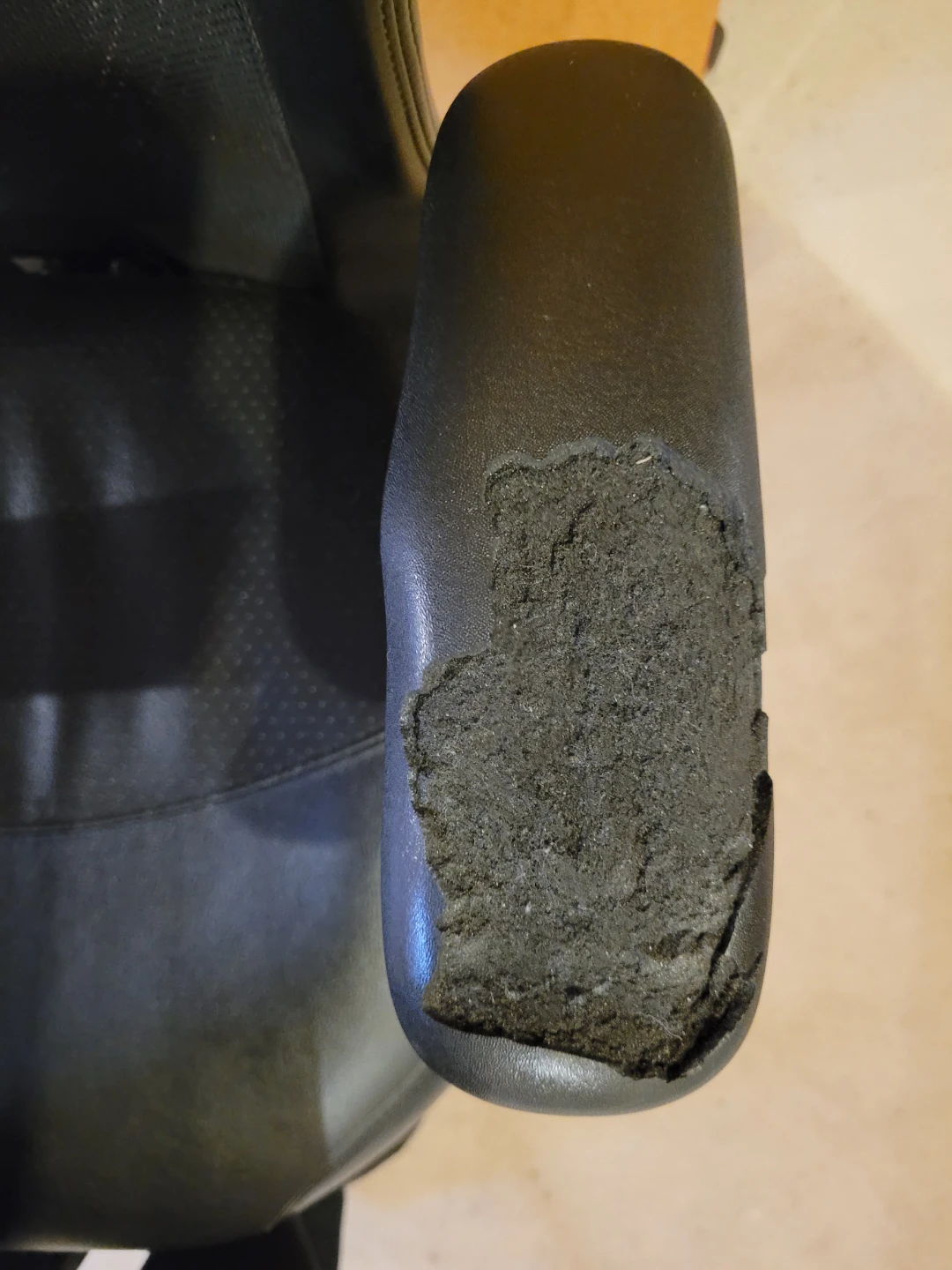 Black Office Chair - photo 2