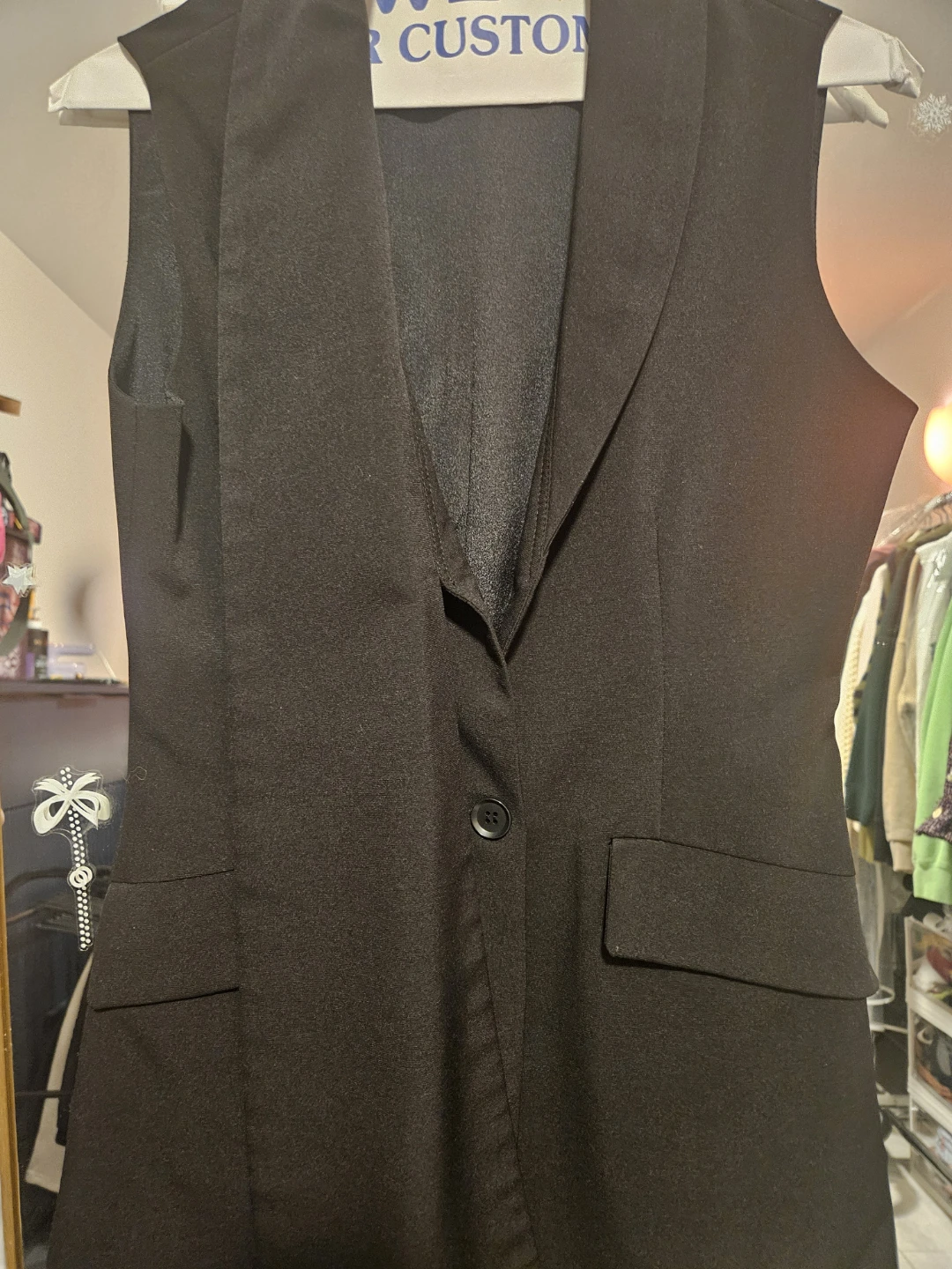 Black Sleeveless Vest - photo 2