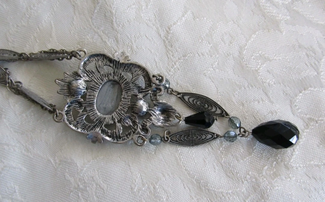 VINTAGE NECLACE FOR SALE - photo 3
