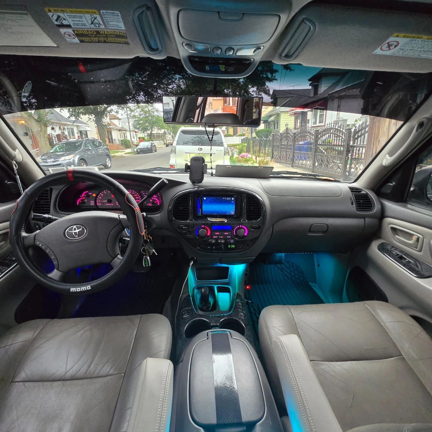 2003 Toyota Sequoia Limited SUV - photo 5