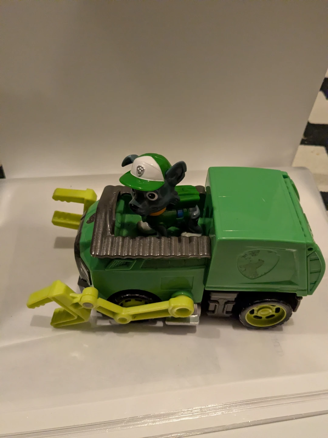 Paw Patrol Rocky's Recycling Truck Toy and Figure - photo 2