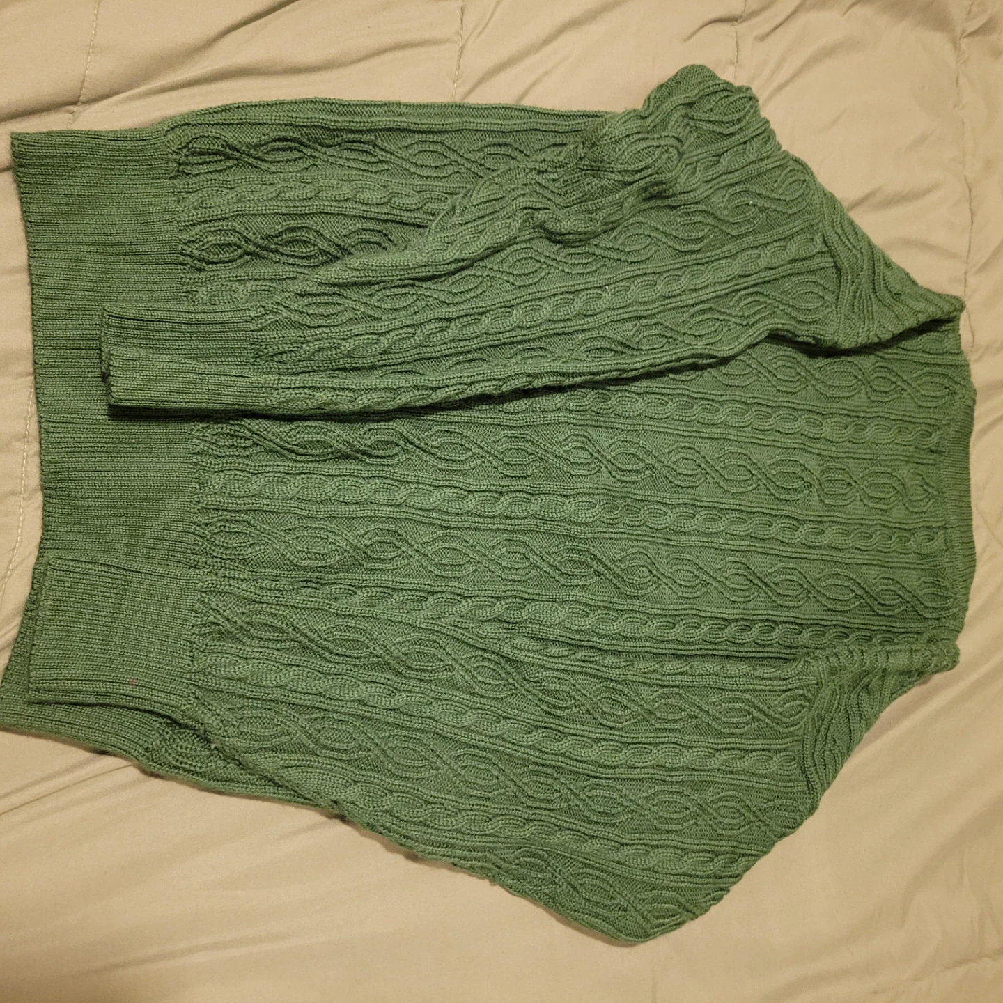 Burberry's Green Cable Knit Sweater/needs TLC - photo 5
