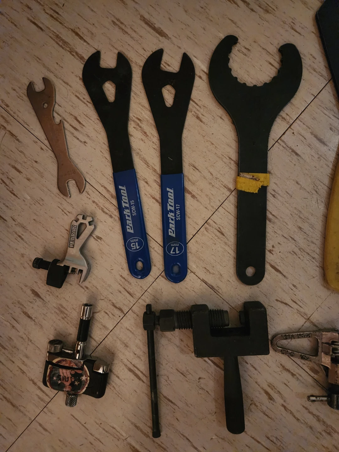 Bike Tool Kit: Chain Breaker, Tire Levers & More