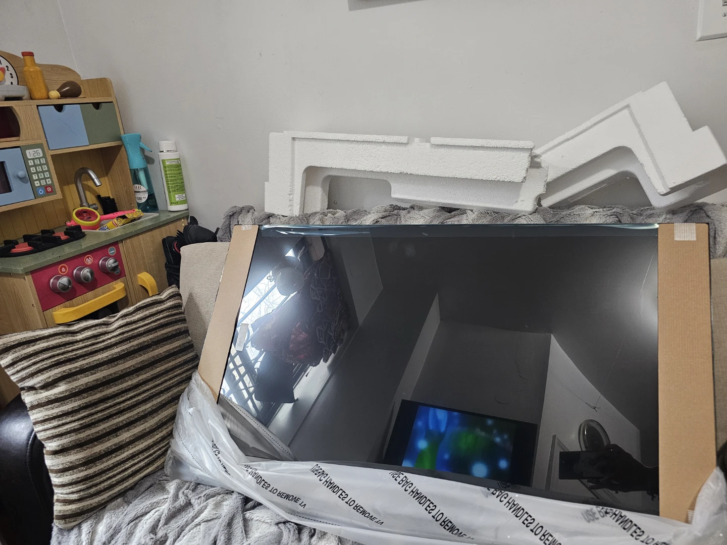 Black Flat Screen TV - photo 3