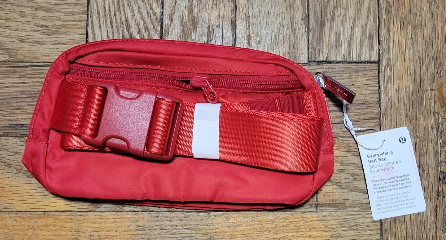Lululemon Everywhere Belt Bag Red Nylon - photo 5