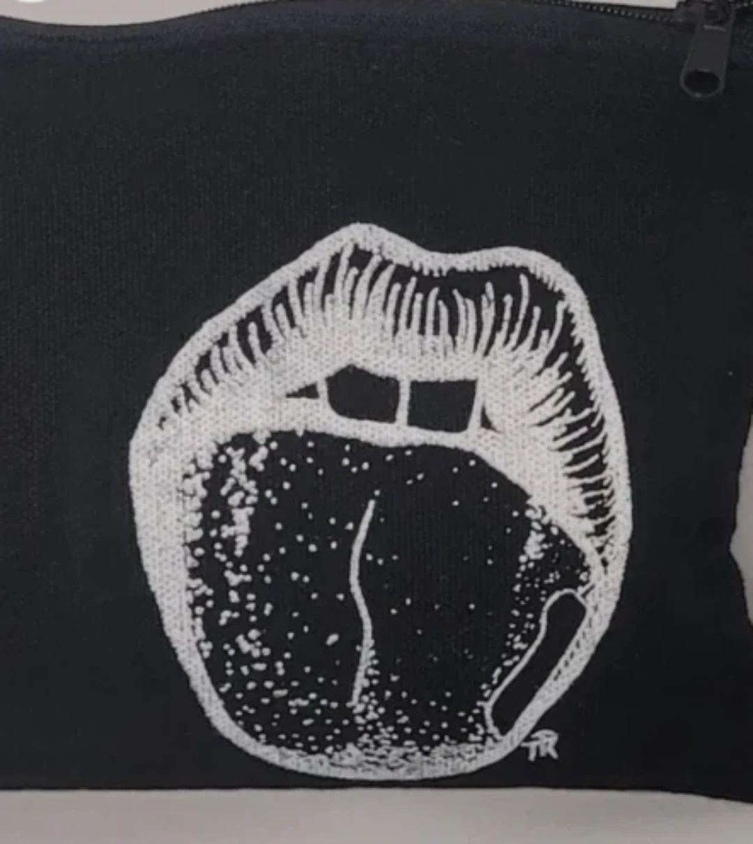 Lippy Small Screen Printed Zip pouch - photo 2