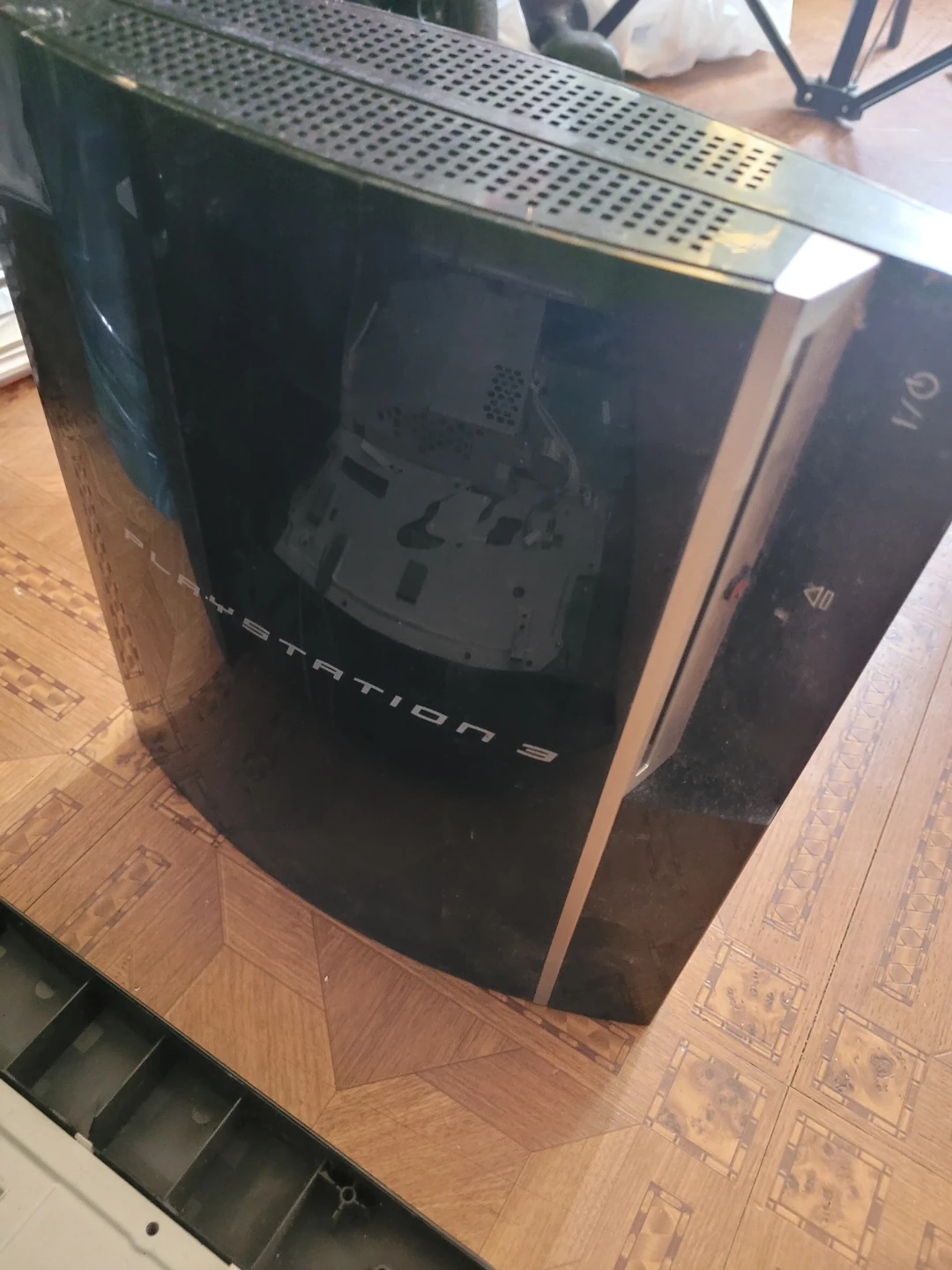 PlayStation 3 Console (NEEDS THIRMAL ADHISIVE FIX)and harddrive