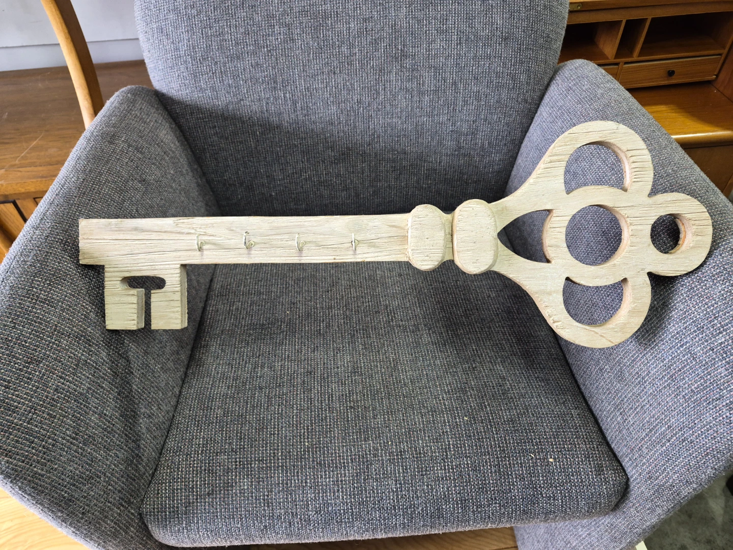 Wooden Key Shaped Wall Hook Hanger