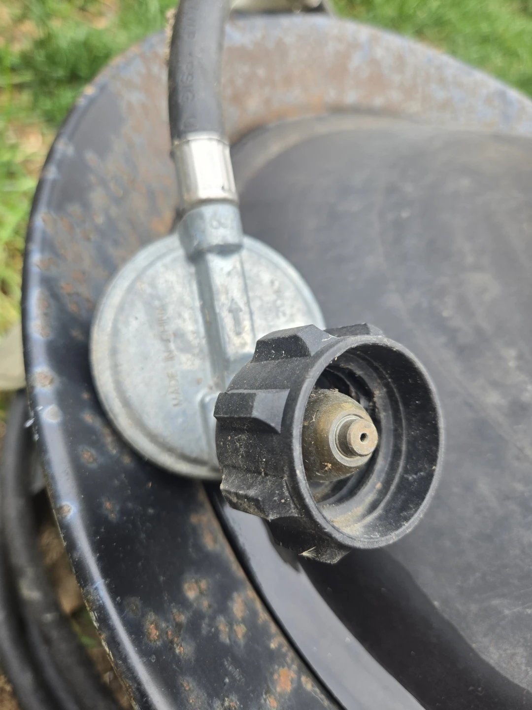 Propane Fire Pit with Regulator Hose - photo 3