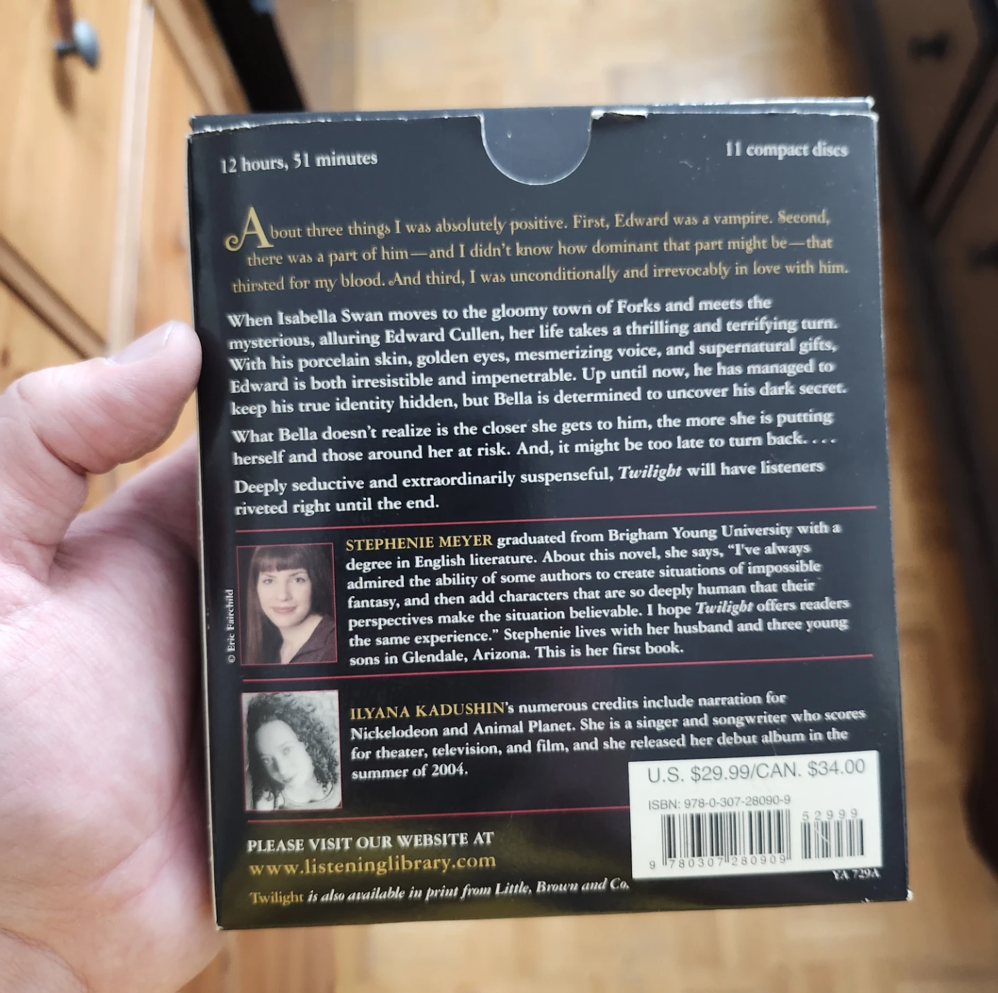 Twilight by Stephenie Meyer Unabridged Audiobook CD Set - photo 2