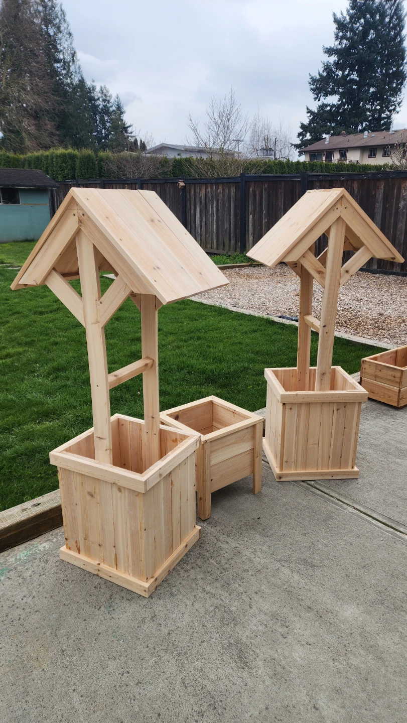 🌿 HANDMADE CEDAR WISHING WELL PLANTER 🌿 - photo 5
