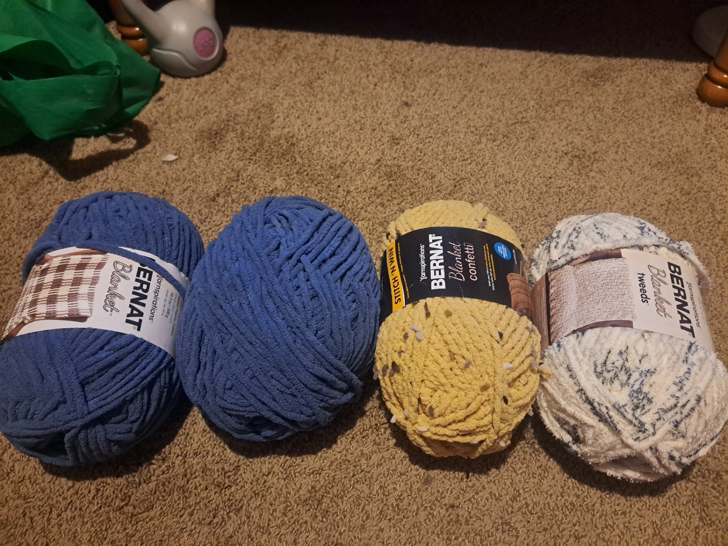 Bernat Blanket Yarn (4 Skeins)