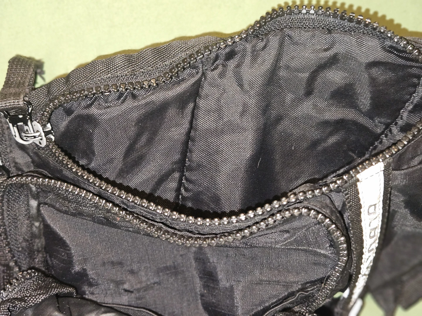 Old Navy Black Fanny Pack Waist Bag - photo 4