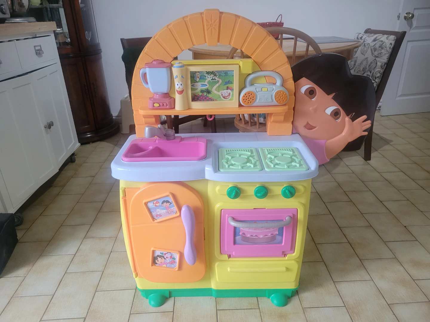Dora Kitchen