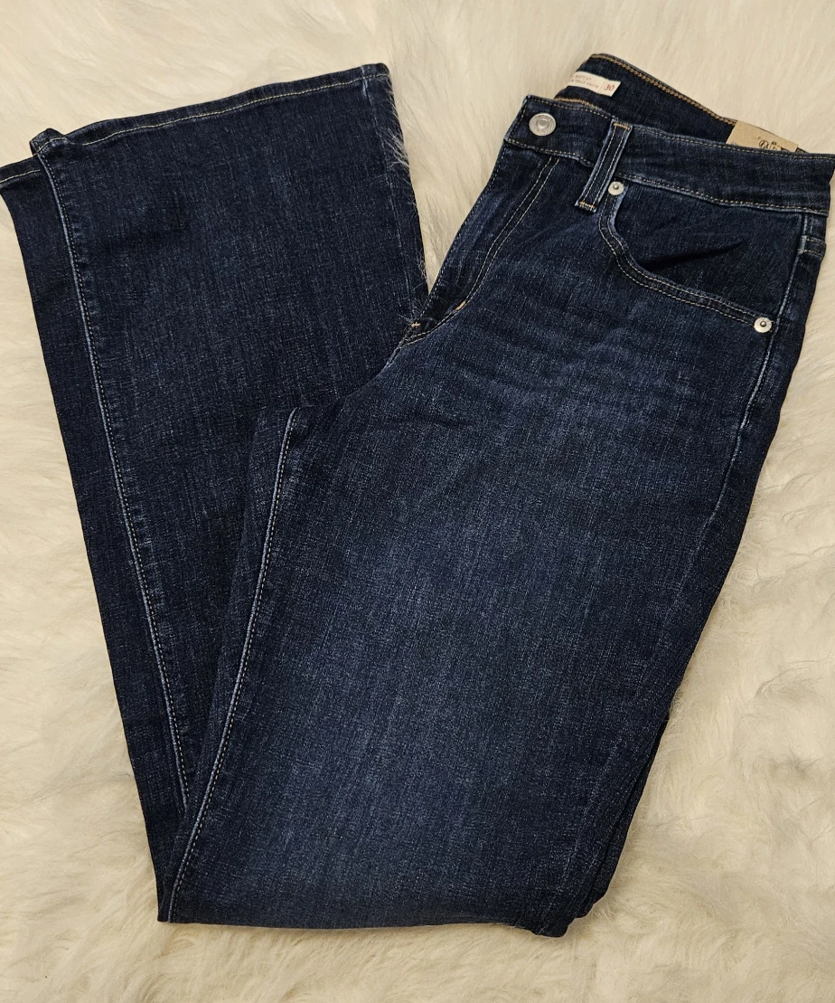 Levi's Women's 725 Bootcut Jeans Size 30x32 - photo 2