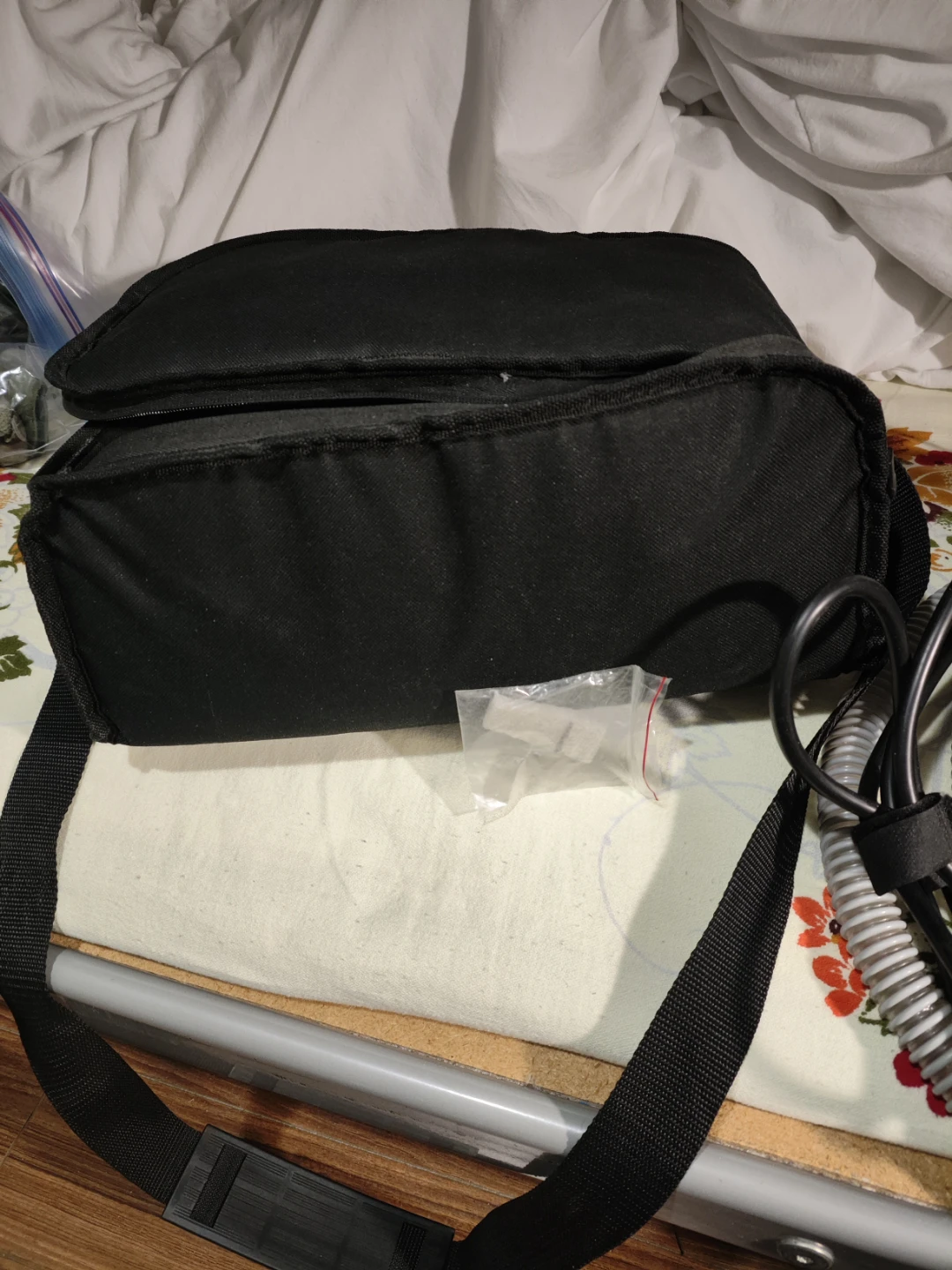 Fisher & Paykel ICON+ Auto CPAP machine - photo 2