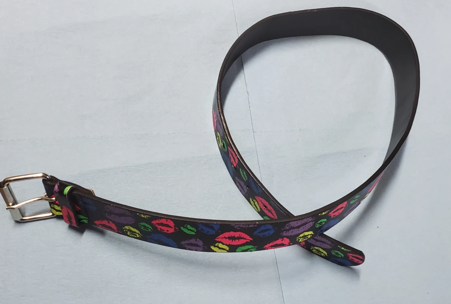 Belt with colourful kiss print - photo 2