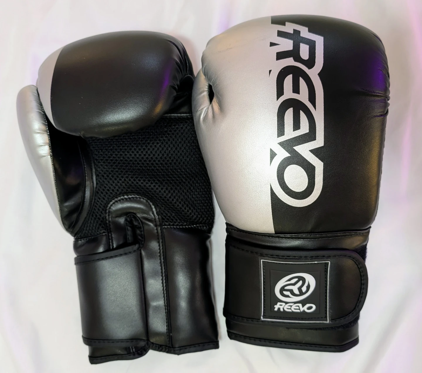 REEVO Boxing Gloves