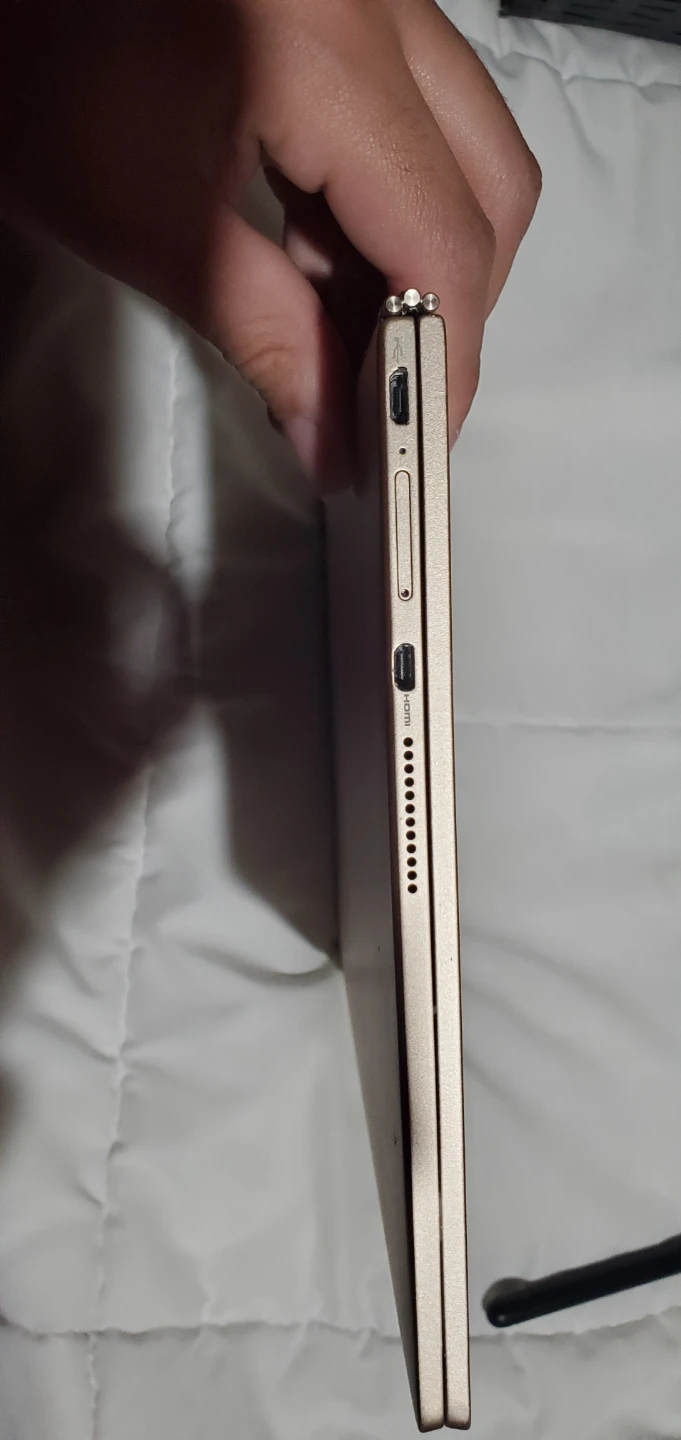 Lenovo iBOOK Gold Laptop - photo 2