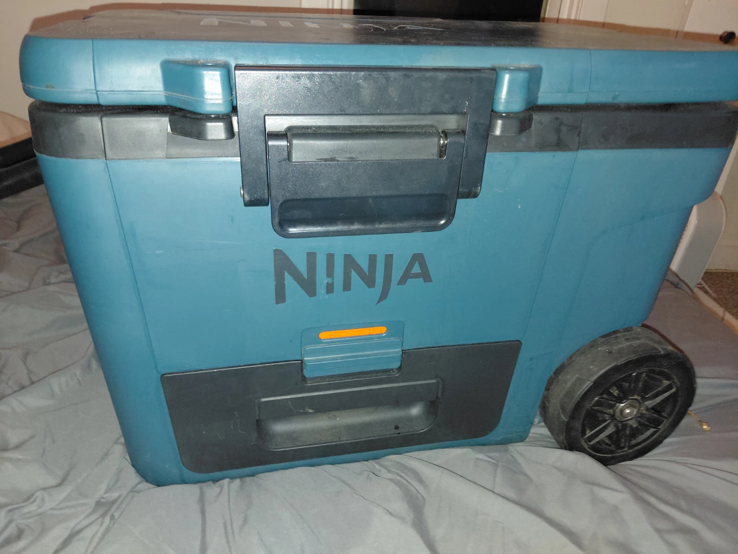 Ninja Cooler with Wheels - photo 3