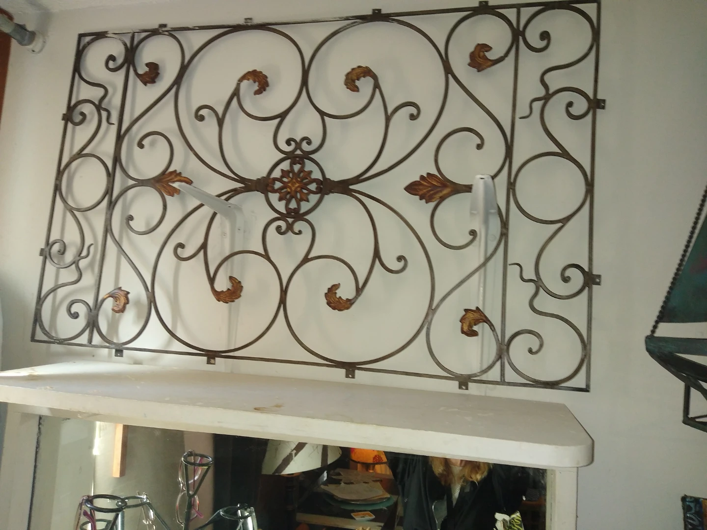 Vintage handcrafted wrought iron window grate - photo 4