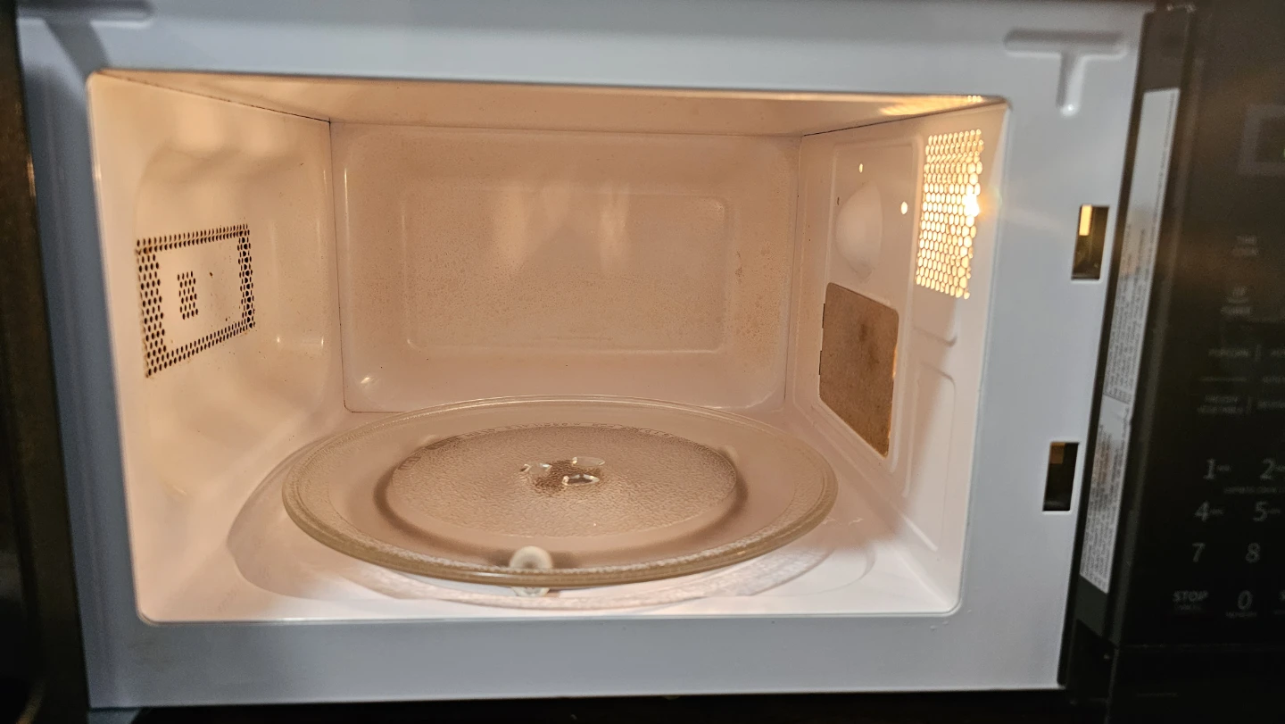Comfee Microwave - photo 2