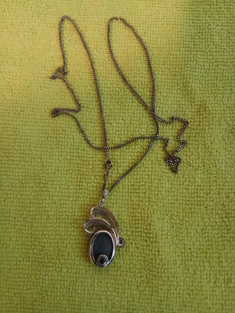 Vintage Sterling silver necklace with hematite pendant