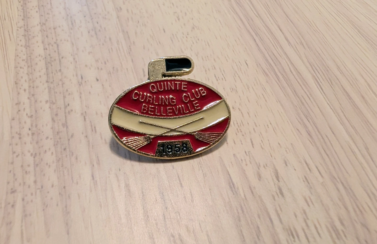 Brand New Quinte Curling Club Belleville Pin 1958