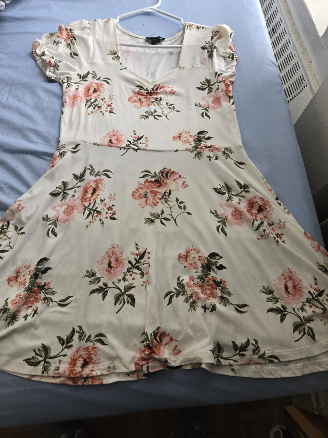 White Floral Print Short Sleeve Dress