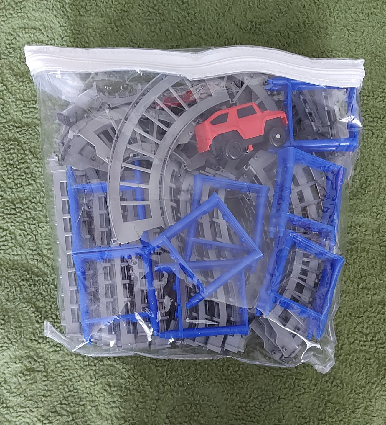 Toy Car Track Set Pieces🥕 - photo 3