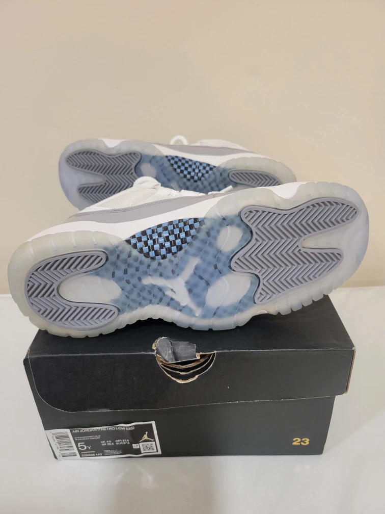 AIR JORDAN 11 RETRO LOW (GS) - photo 2