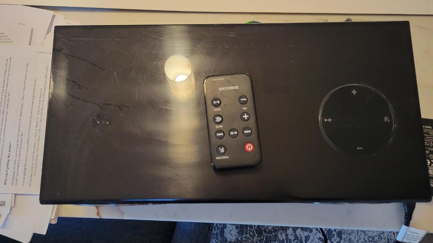 Samsung DA-E670 Wireless Audio Dock with Remote - photo 2