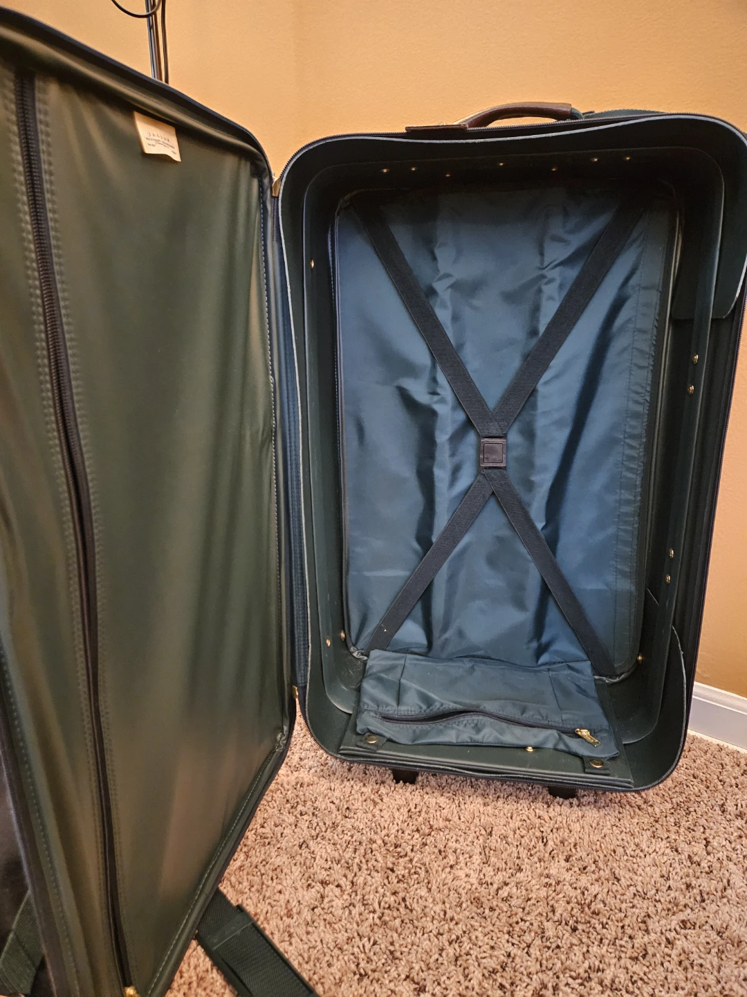 Rolling Luggage Set - 3 pieces - photo 3