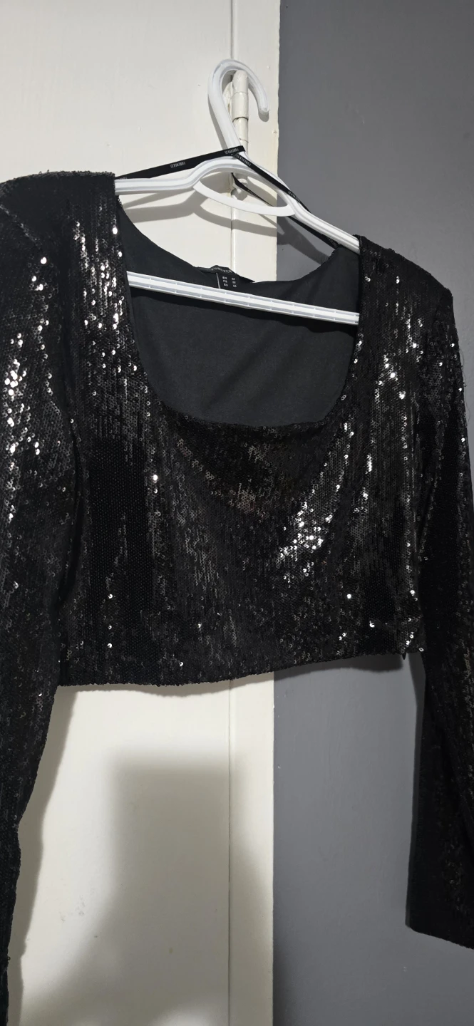 Forever 21 Black Sequin Cropped Top - photo 2