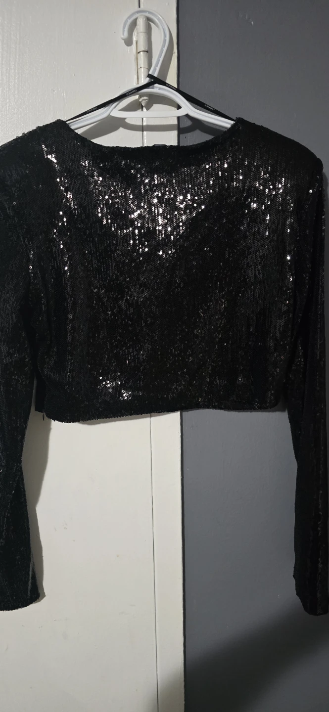 Forever 21 Black Sequin Cropped Top - photo 4