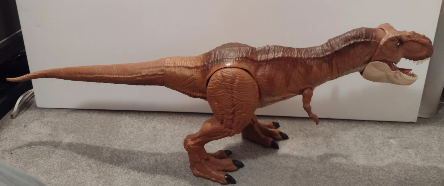 Jurassic Park World Tyrannosaurus Rex Super Colossal T-Rex 42"