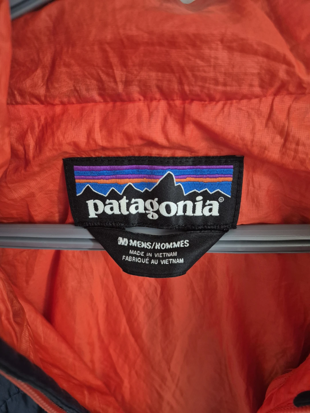 Patagonia Men's Hooded Puffer Jacket - photo 5