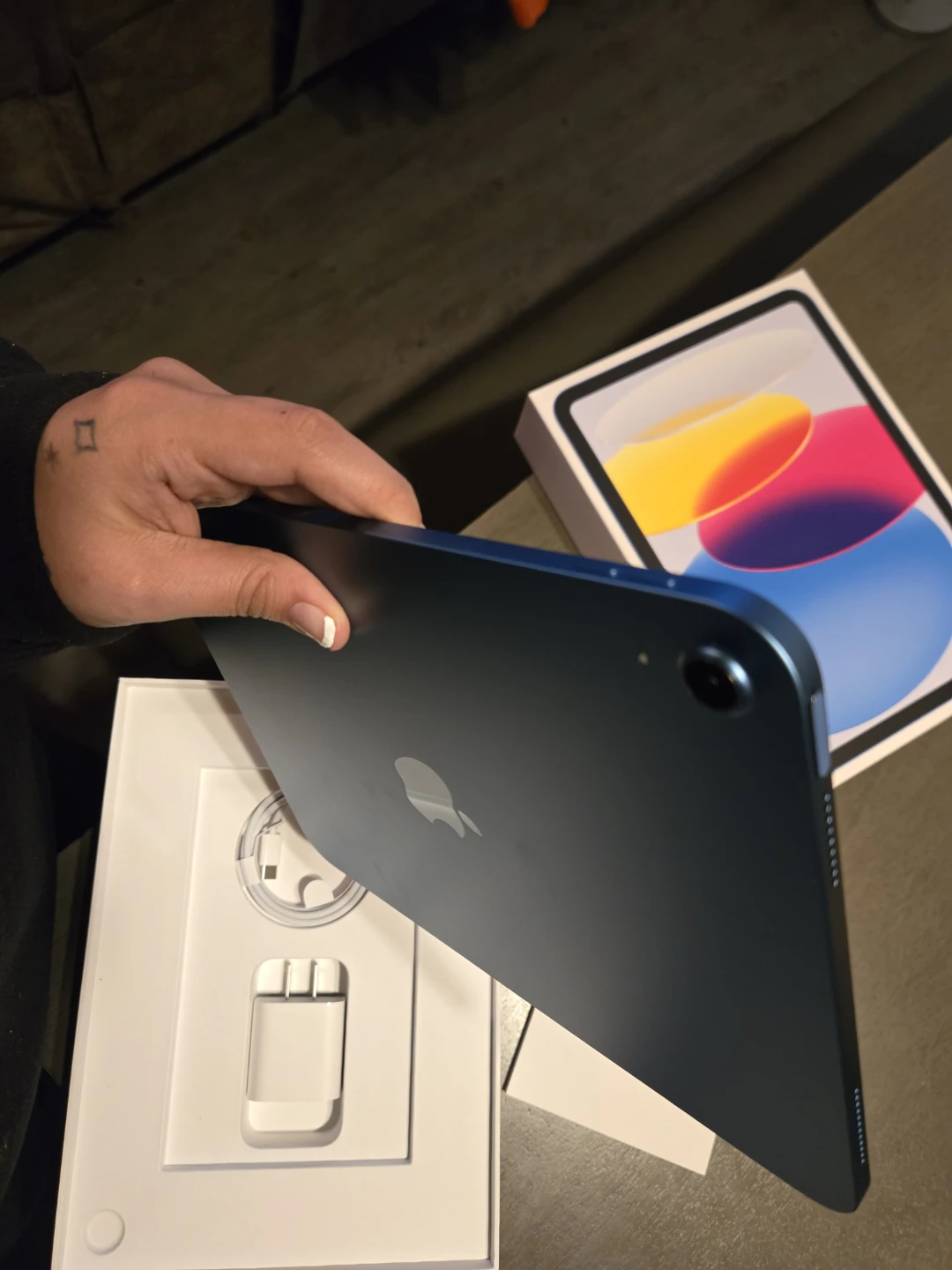 Apple iPad A16  - Blue - photo 4