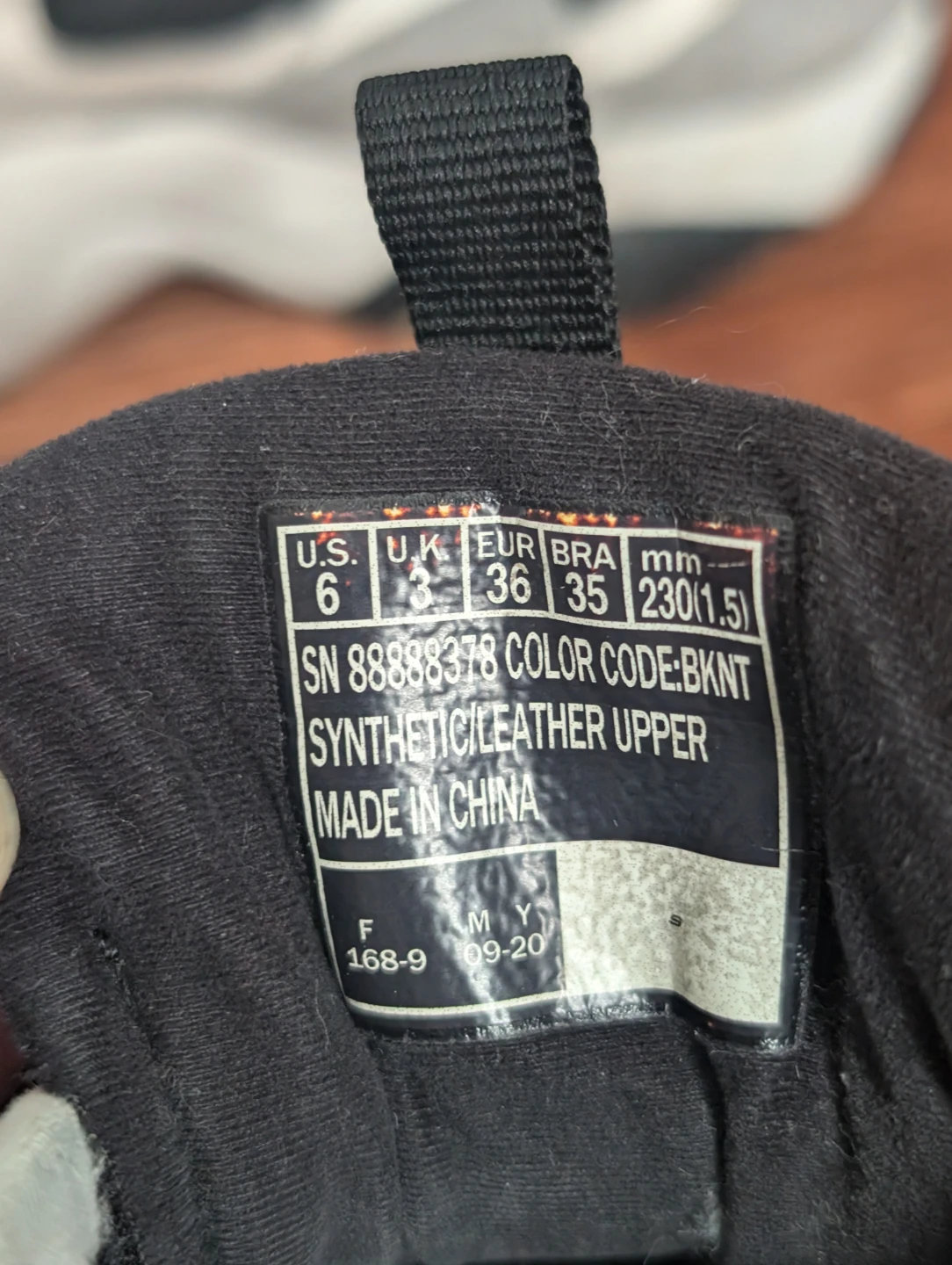 Skechers Women's Sneakers Size 6 - photo 3