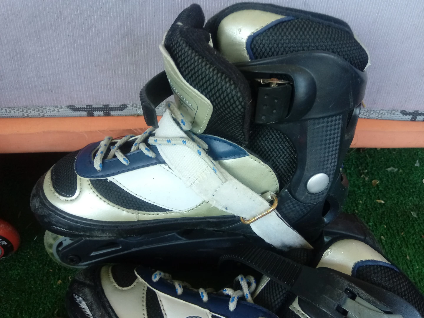Roller blades adjustable size 1-4
