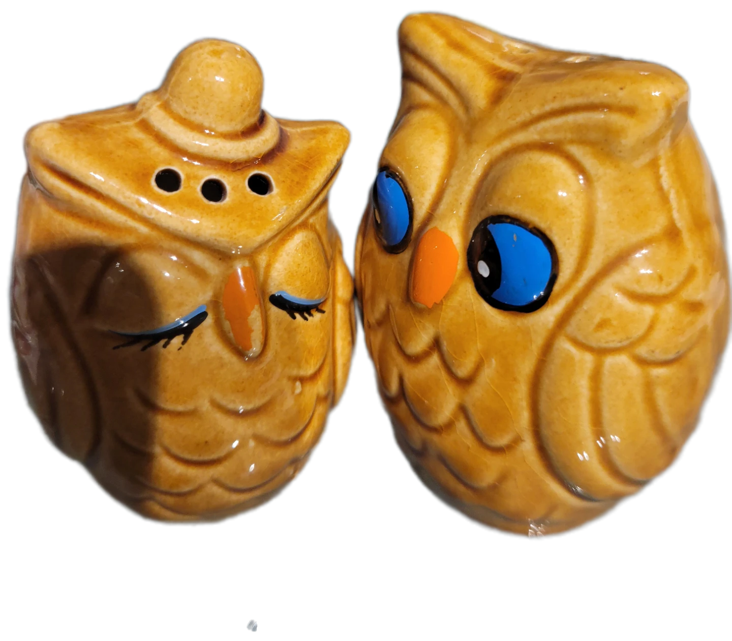 Vintage Japan Ceramic Owl Salt and Pepper Shakers. - photo 2