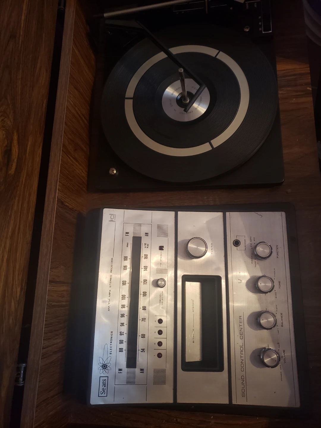 Sears AM/FM Stereo Receiver with 8-Track Player and Turntable - photo 2